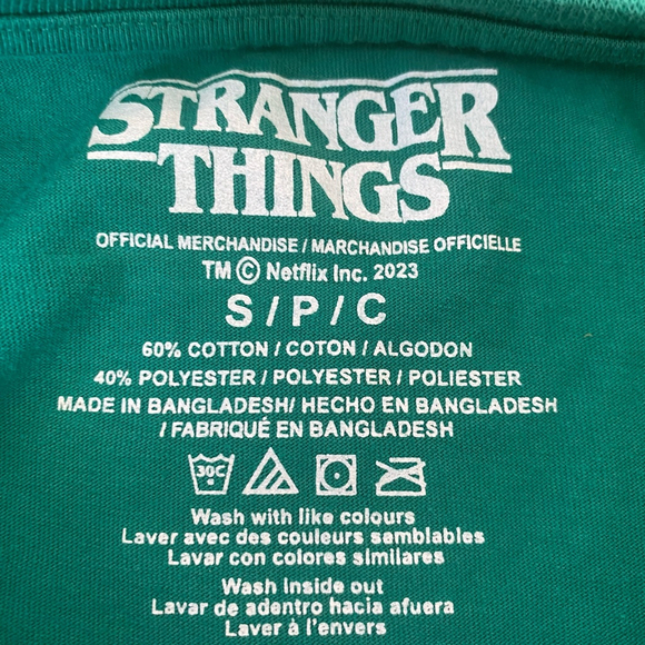 Stranger Things T-shirt Women’s Small Green Graphic Hawkins High School Tigers - Picture 4 of 11